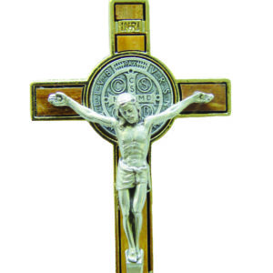 Croix de Saint Benoît en Olivier et Métal Argenté et Doré 8cm