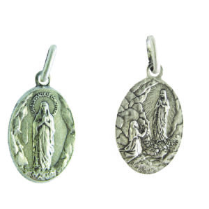 Médaille 18mm en Métal Argenté - VIERGE / APPARITION LOURDES