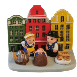 CRECHE en céramique BLOC 8x7cm- SUEDE